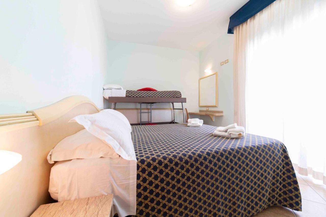 Residenza Melucci Aparthotel Ρίμινι Εξωτερικό φωτογραφία