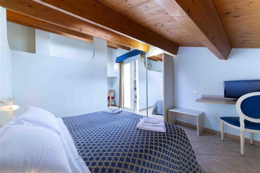 Residenza Melucci Aparthotel Ρίμινι Εξωτερικό φωτογραφία