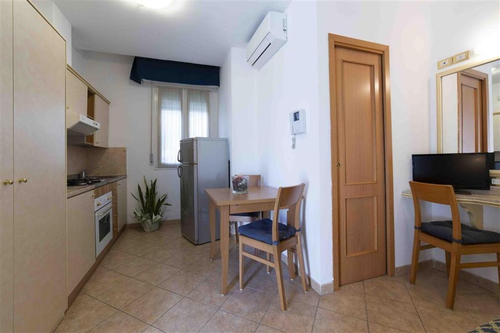 Residenza Melucci Aparthotel Ρίμινι Εξωτερικό φωτογραφία
