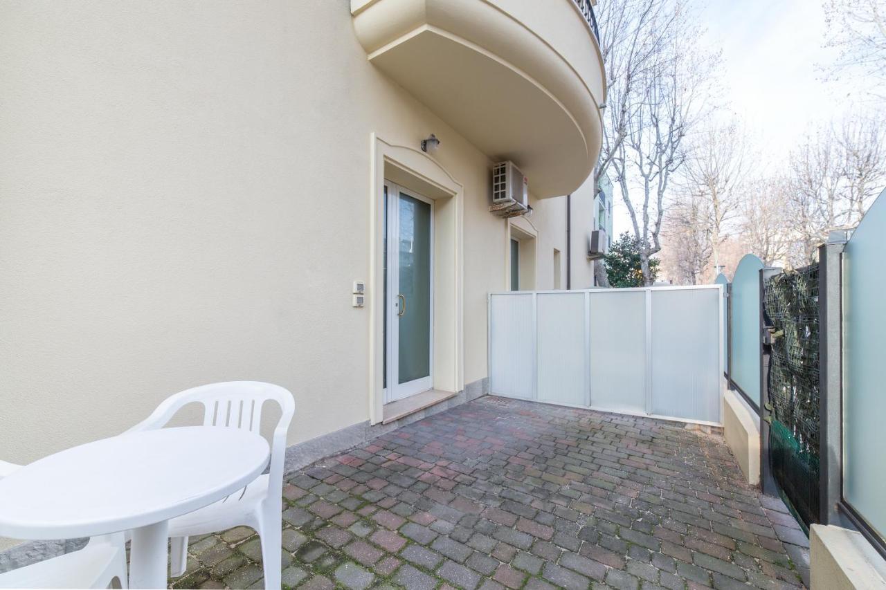 Residenza Melucci Aparthotel Ρίμινι Εξωτερικό φωτογραφία