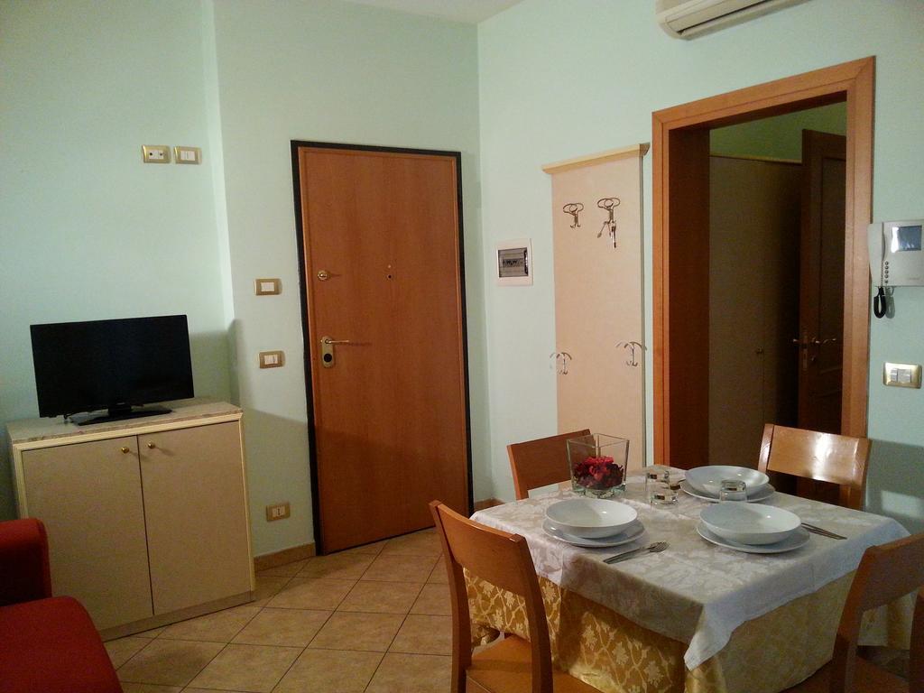 Residenza Melucci Aparthotel Ρίμινι Εξωτερικό φωτογραφία