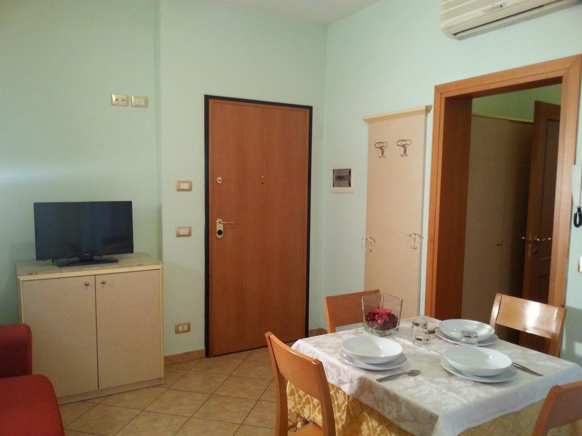 Residenza Melucci Aparthotel Ρίμινι Εξωτερικό φωτογραφία