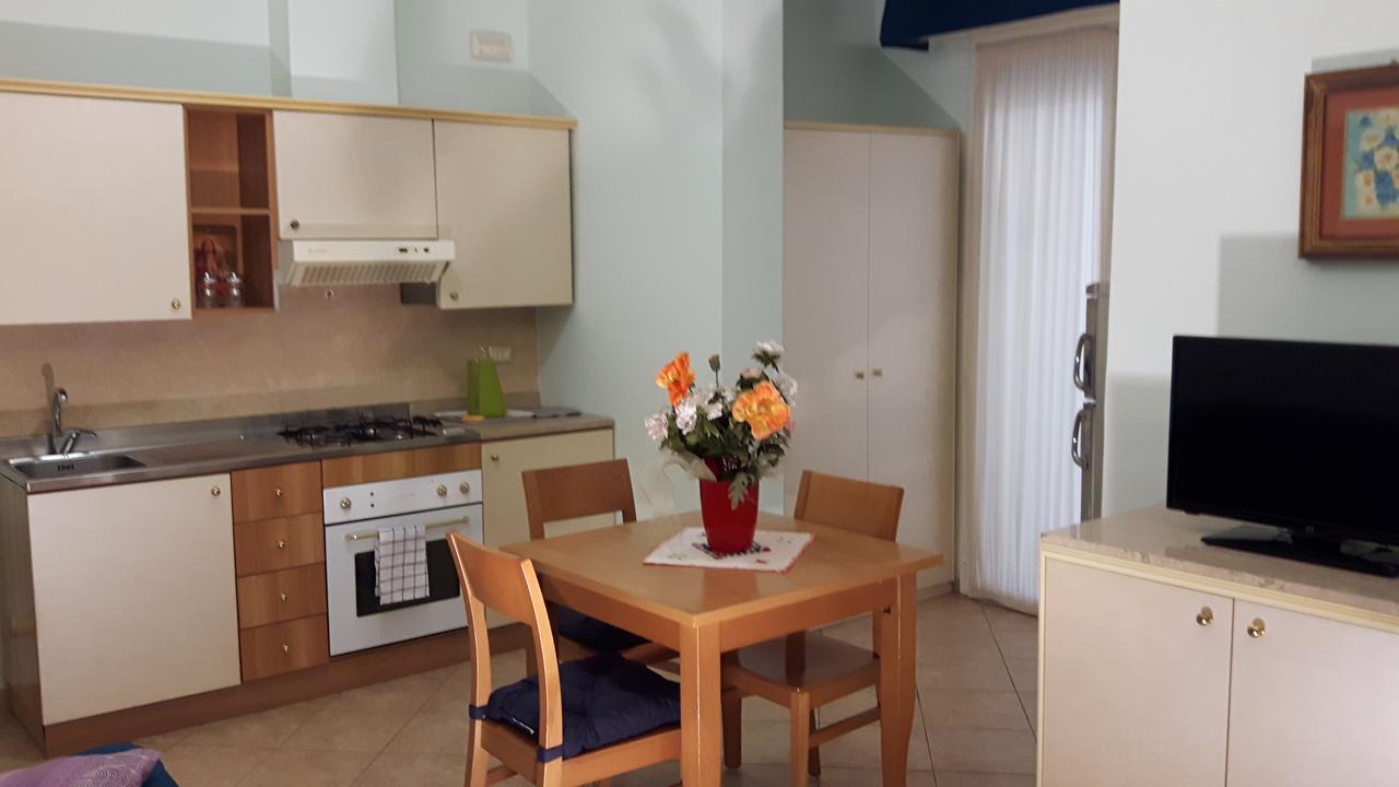 Residenza Melucci Aparthotel Ρίμινι Εξωτερικό φωτογραφία